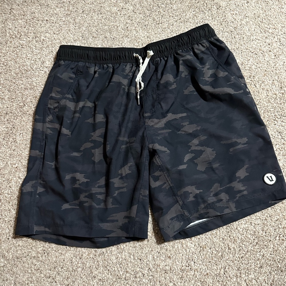 Men’s vuori shorts